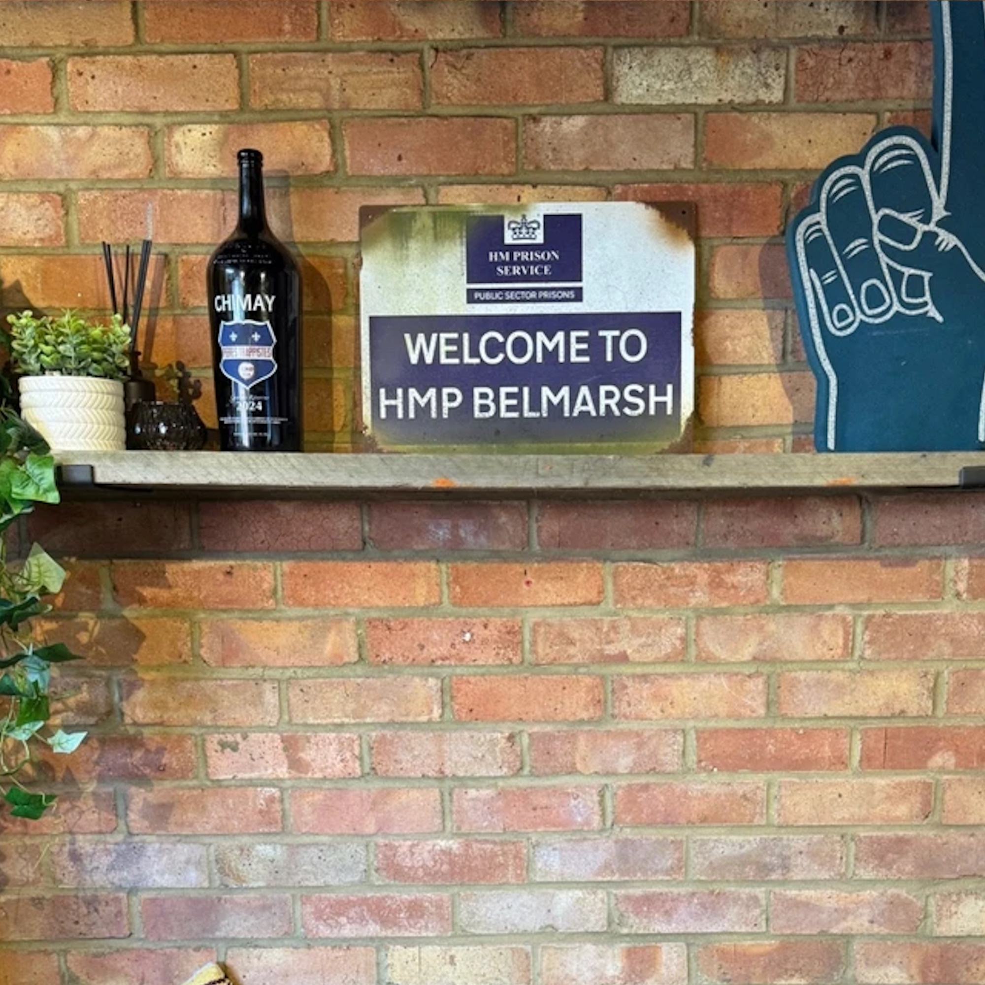 VINTAGE REPLICA H.M.P BELMARSH PRISON SIGN - Image 3