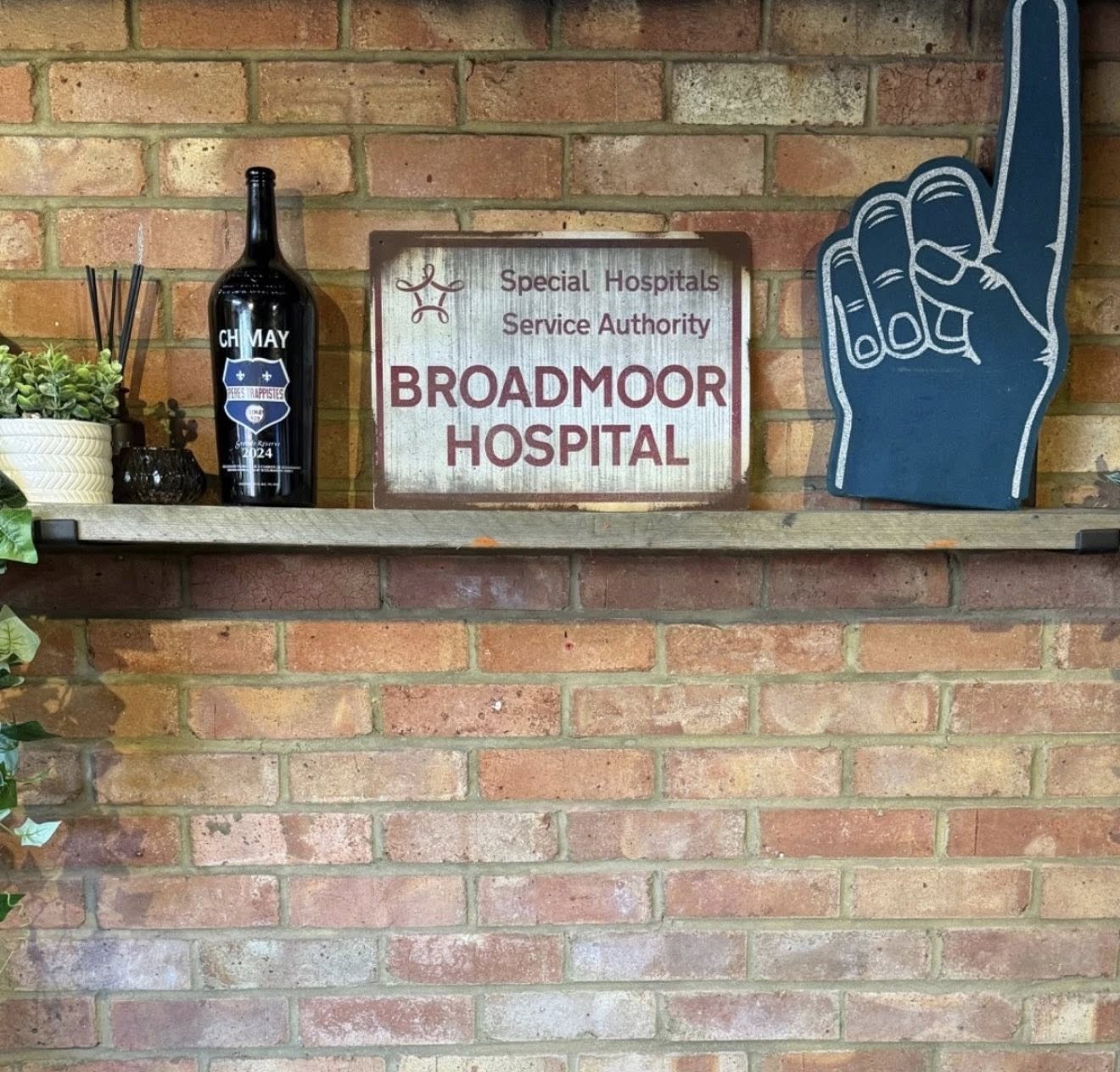 VINTAGE REPLICA BROADMOOR HOSPITAL SIGN - Image 3