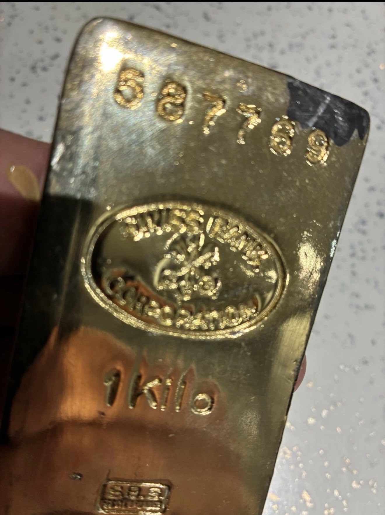 ‘THE GOLD (2023’) SCREEN-USED BRINKS MAT GOLD BAR PROP - Image 5