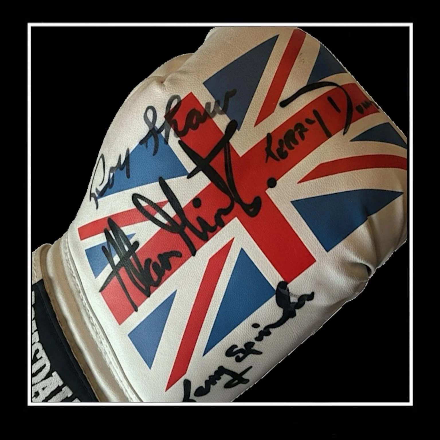HAND SIGNED ROY SHAW TERRY DOWNES TERRY SPINKS ALAN MINTER BOXING GLOVE + COA - Image 3
