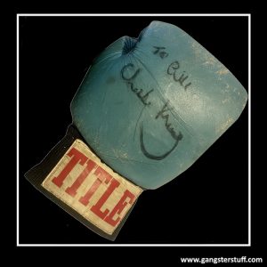 HAND SIGNED & WORN CHARLIE KRAY BOXING GLOVE + COA